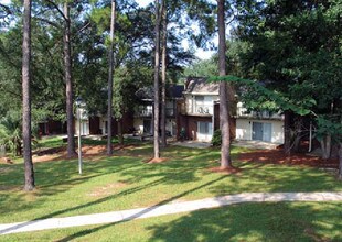 The Residences at Whispering Pines in Tallahassee, FL - Foto de edificio - Other