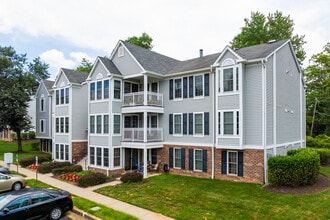 1311 Greenbriar Cir in Pikesville, MD - Building Photo - Building Photo