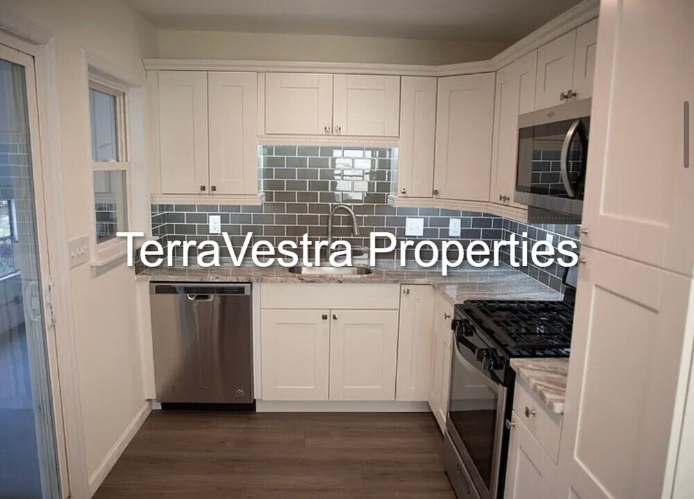 116 6th St in Brooklawn, NJ - Building Photo