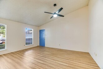 11948 Sunhillow Bend in Austin, TX - Building Photo - Building Photo