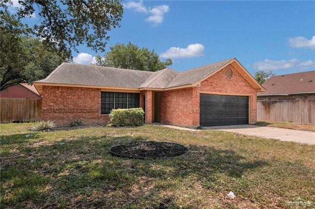 18 Heritage Oaks Rd in Edinburg, TX - Building Photo - Building Photo