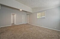 4416 Castor St photo'