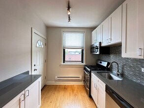 2320.5 N Rockwell St in Chicago, IL - Building Photo - Building Photo
