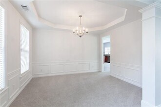 4987 Rustic Canyon Dr in Suwanee, GA - Building Photo - Building Photo
