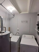 2575 Hawthorne Manor Dr in Florissant, MO - Foto de edificio - Building Photo