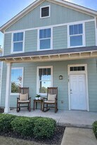 1705 Arbor Knot Dr in Kyle, TX - Building Photo