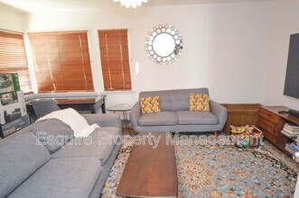 676 Doris Ave in Oxnard, CA - Building Photo - Building Photo