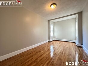 315 Warren St in Waltham, MA - Foto de edificio - Building Photo