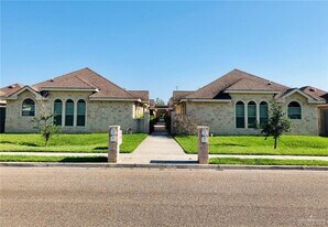 29 Horsetail Falls in Edinburg, TX - Building Photo