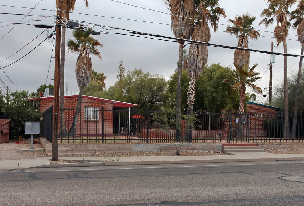 1918 N Tucson Blvd in Tucson, AZ - Building Photo