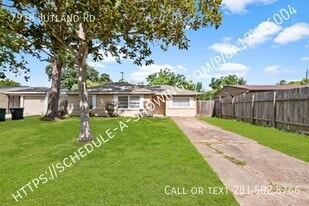 7918 Jutland Rd in Houston, TX - Building Photo