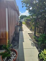 7731 Indigo St in Miramar, FL - Building Photo