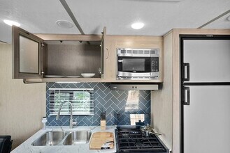 2014 Newman St in Orlando, FL - Building Photo - Building Photo