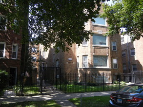 8214-8216 S Ingleside Ave in Chicago, IL - Building Photo - Building Photo