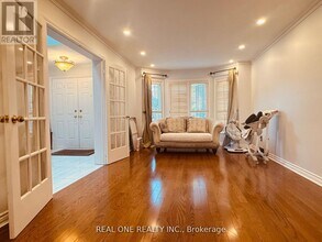 3 Elmsley Dr in Richmond Hill, ON - Building Photo - Building Photo