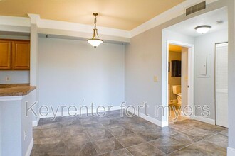 11530 Villa Grand in Ft. Myers, FL - Building Photo - Building Photo