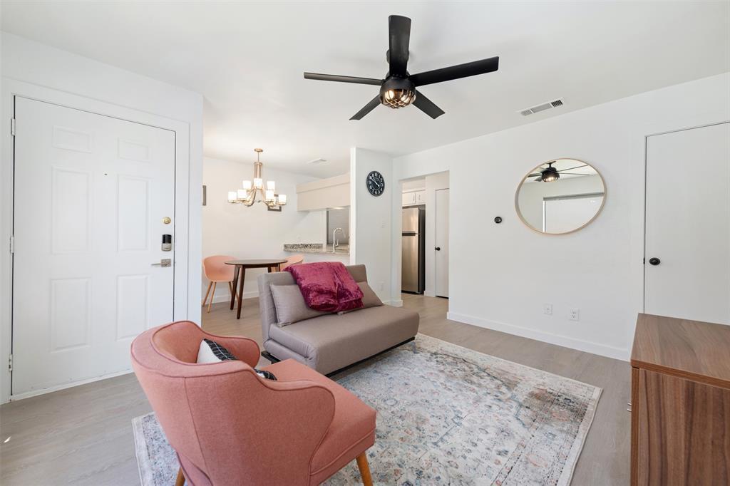 10111 Golden Meadow Dr in Austin, TX - Building Photo