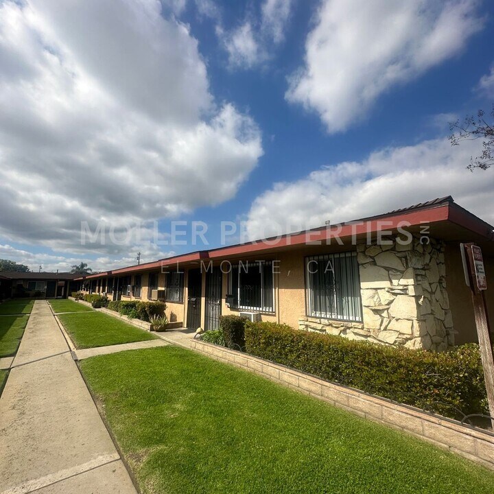 14428 Amar Rd in La Puente, CA - Building Photo