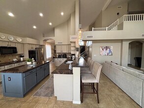 3136 E Brookwood Ct in Phoenix, AZ - Building Photo - Building Photo