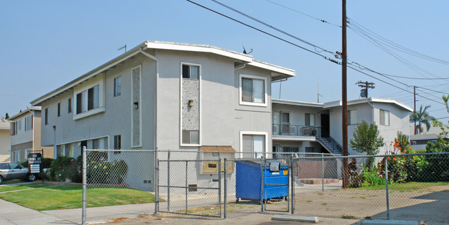 3118 Livonia Ave in Los Angeles, CA - Foto de edificio - Building Photo