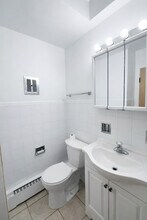 2027 W 111th St in Chicago, IL - Building Photo - Building Photo