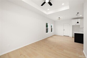 15 S Links Dr in Edinburg, TX - Building Photo - Building Photo