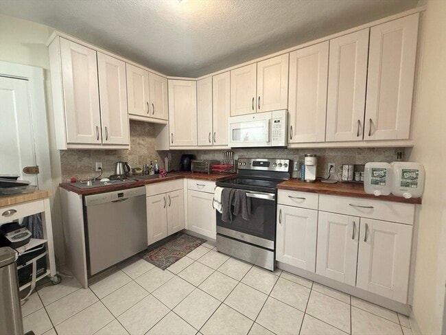 property at 1472 Commonwealth Ave