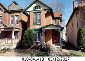 118 King Ave in Columbus, OH - Building Photo