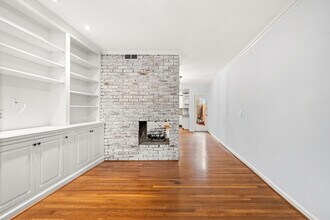 1005 S Carolina Ave SE in Washington, DC - Foto de edificio - Building Photo