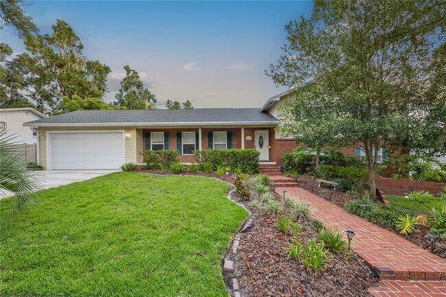 2026 NW 19th Ln in Gainesville, FL - Building Photo - Building Photo