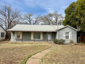 3504 27th St in Lubbock, TX - Building Photo