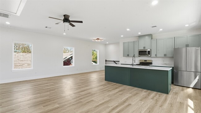 property at 1313 Knight St