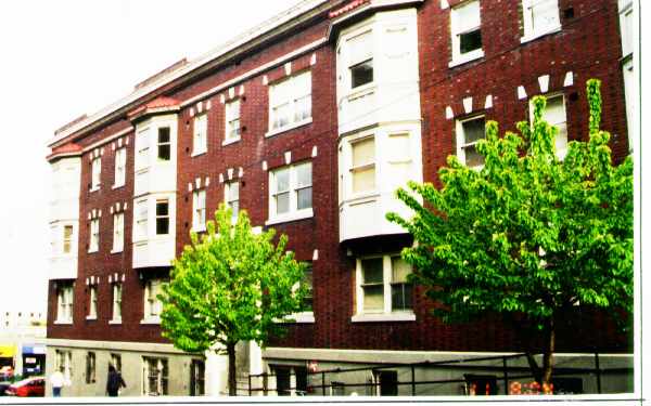 St. Florence Apartments in Seattle, WA - Building Photo - Building Photo