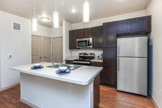 1430 Mile 6 1/2 W in Weslaco, TX - Building Photo - Building Photo