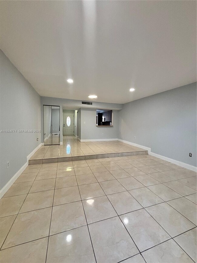 600 NW 107th Ave in Miami, FL - Building Photo - Building Photo