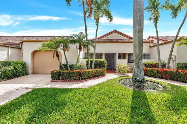 5875 Parkwalk Cir W in Boynton Beach, FL - Foto de edificio - Building Photo