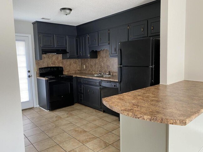 property at 140 Lanier Dr