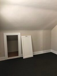 115 Smith St, Unit #B photo'