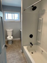 542 S Main St, Unit 542 S Main Upper in Old Forge, PA - Building Photo - Building Photo