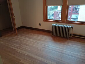 139 Sigourney St, Unit 139 Sigourney Street #2 in Revere, MA - Building Photo - Building Photo