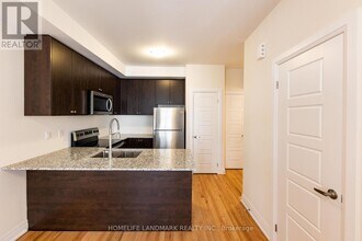 717 Lawrence Ave W in Toronto, ON - Building Photo - Building Photo