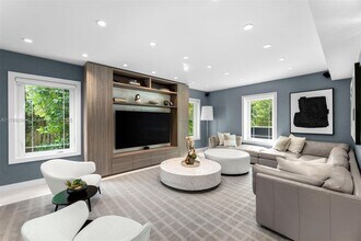 4469 Alton Rd in Miami Beach, FL - Building Photo - Building Photo