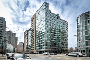The View in Long Island City, NY - Building Photo