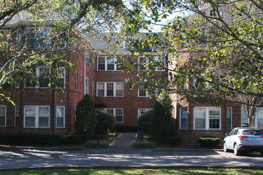 Boulevard House in Nashville, TN - Building Photo