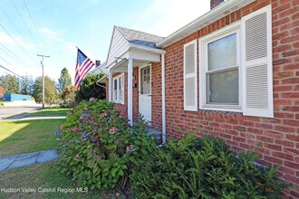 208 Lucas Ave in Kingston, NY - Building Photo - Building Photo
