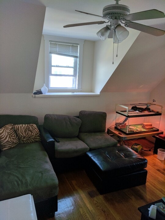 60 Walden St, Unit 4 in Cambridge, MA - Building Photo