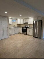 11 Cunningham Rd, Unit 1 in Gloucester, MA - Building Photo