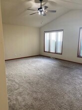 8122 14th Ave in Kenosha, WI - Building Photo - Building Photo