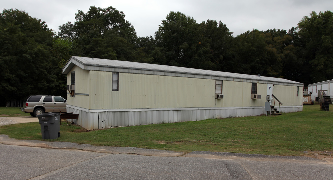 Countryside Estates Mobile Home Park in Greenville, SC - Foto de edificio