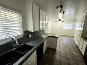 10487 Dolecetto Dr in Rancho Cordova, CA - Building Photo - Building Photo